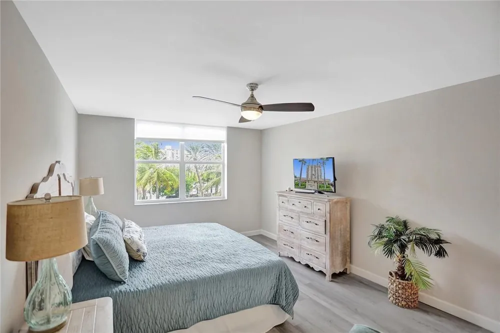 5200 Ocean Boulevard #310B Lauderdale By The Sea, FL 33308