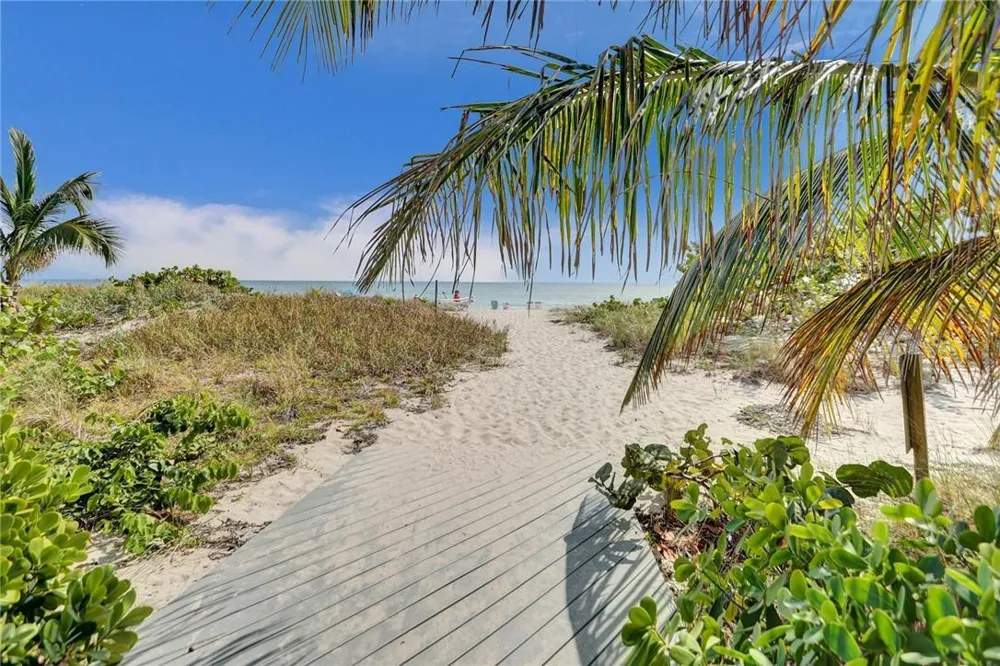 5200 Ocean Boulevard #310B Lauderdale By The Sea, FL 33308