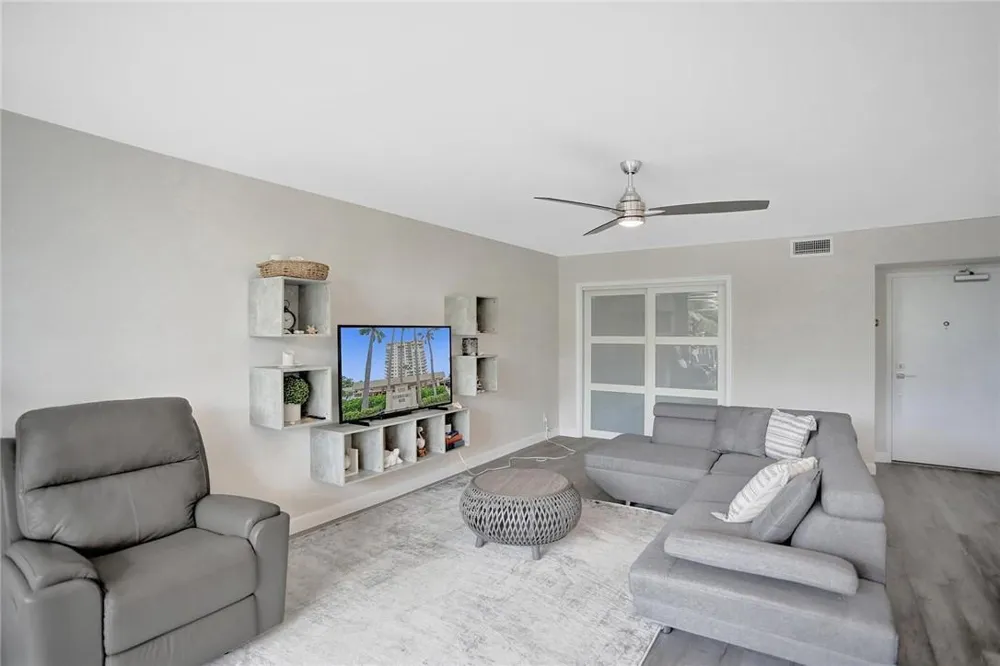 5200 Ocean Boulevard #310B Lauderdale By The Sea, FL 33308