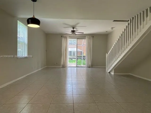 1448 Barcelona Way #1-23 Weston, FL 33327