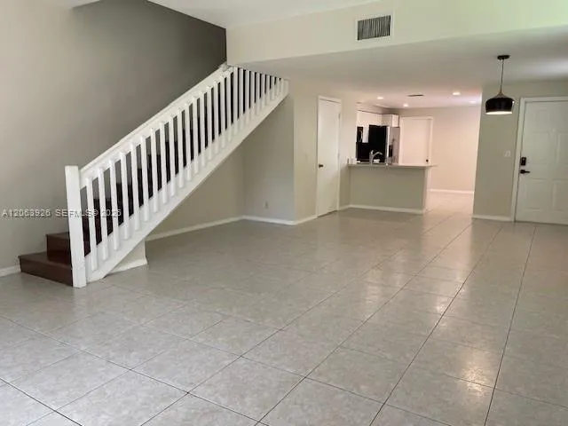 1448 Barcelona Way #1-23 Weston, FL 33327