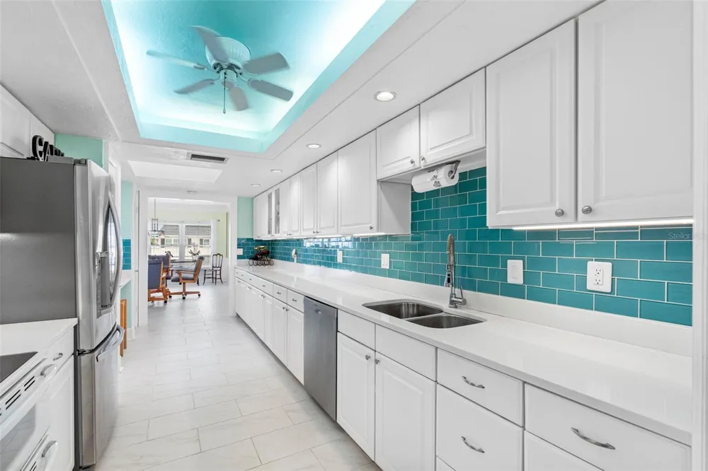 139 BLUFF VIEW DRIVE #407 Belleair Bluffs, FL 33770
