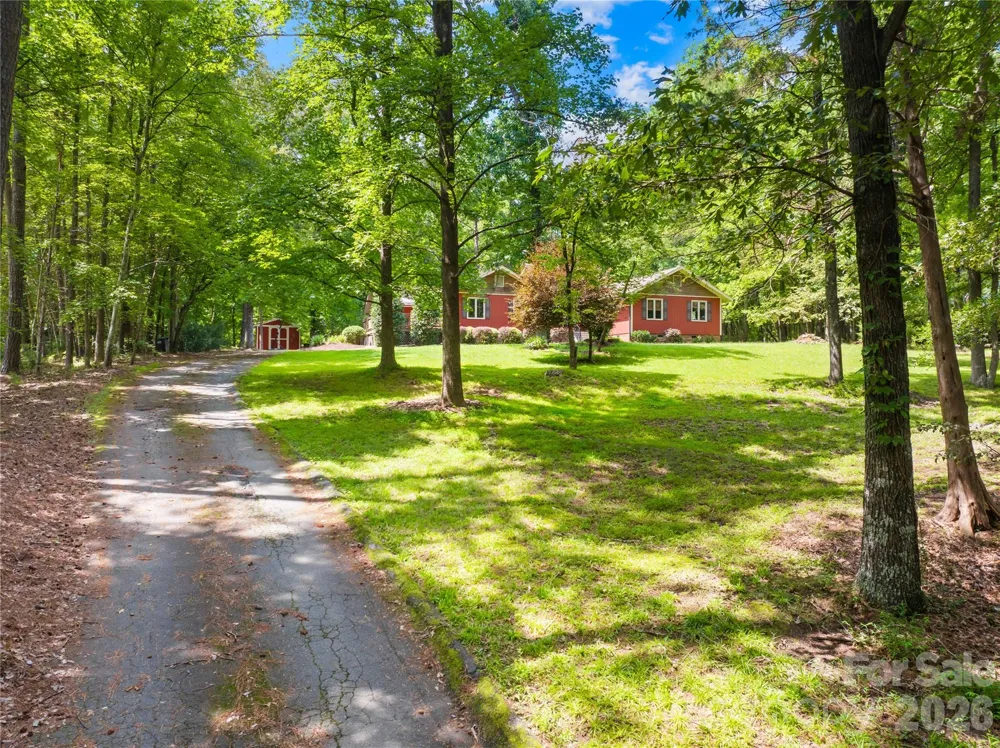 3406 Red Fox Trail Matthews, NC 28104
