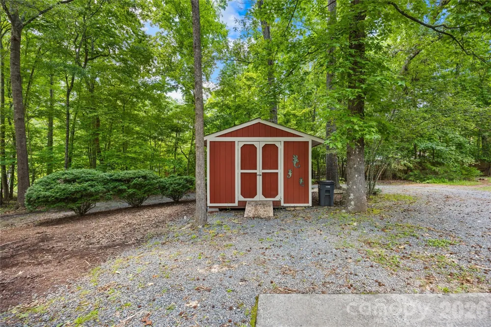 3406 Red Fox Trail Matthews, NC 28104