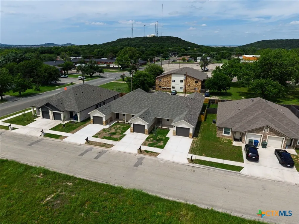406 W Avenue C Copperas Cove, TX 76522