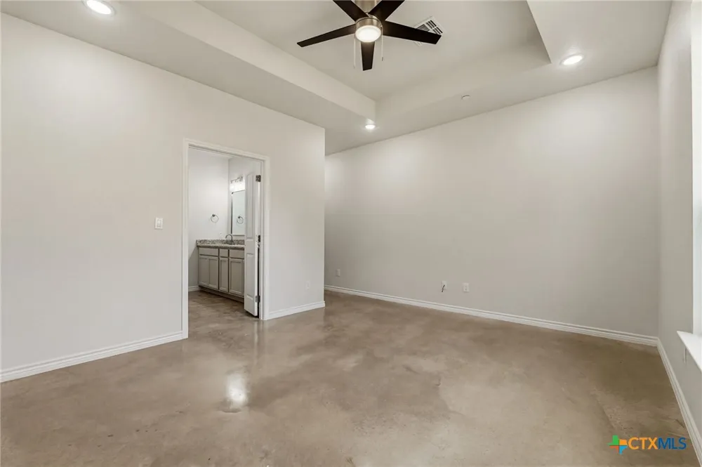 406 W Avenue C Copperas Cove, TX 76522