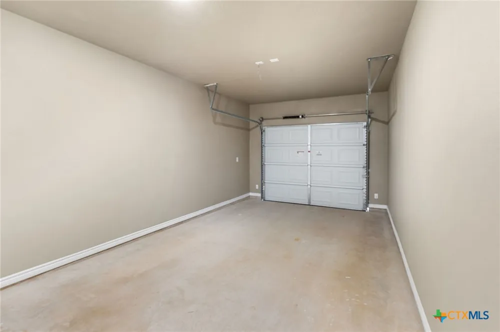 406 W Avenue C Copperas Cove, TX 76522