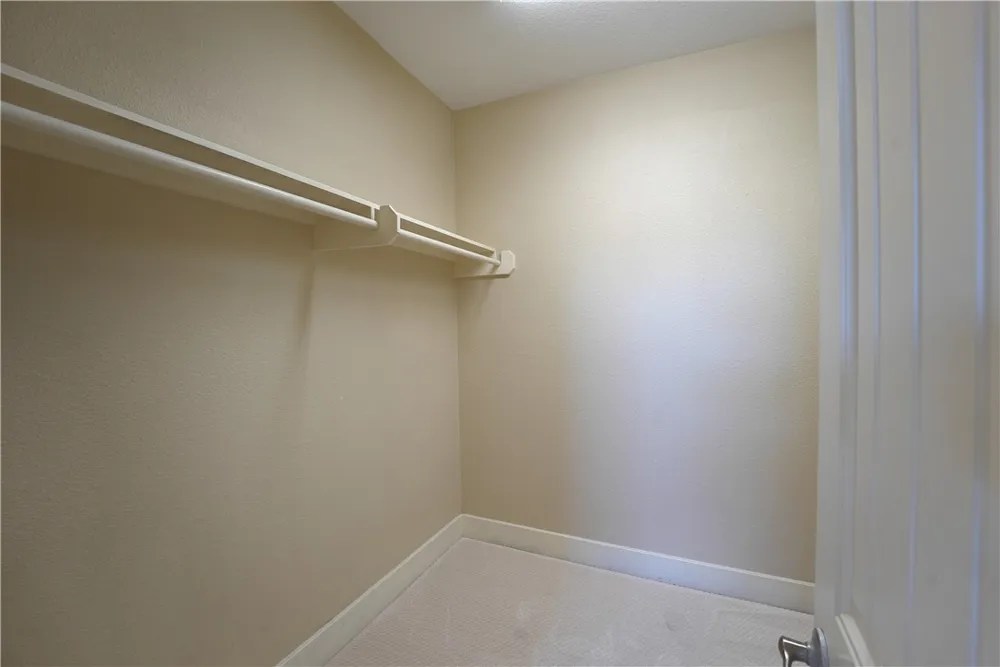 107 Frontenac Rockport, TX 78382