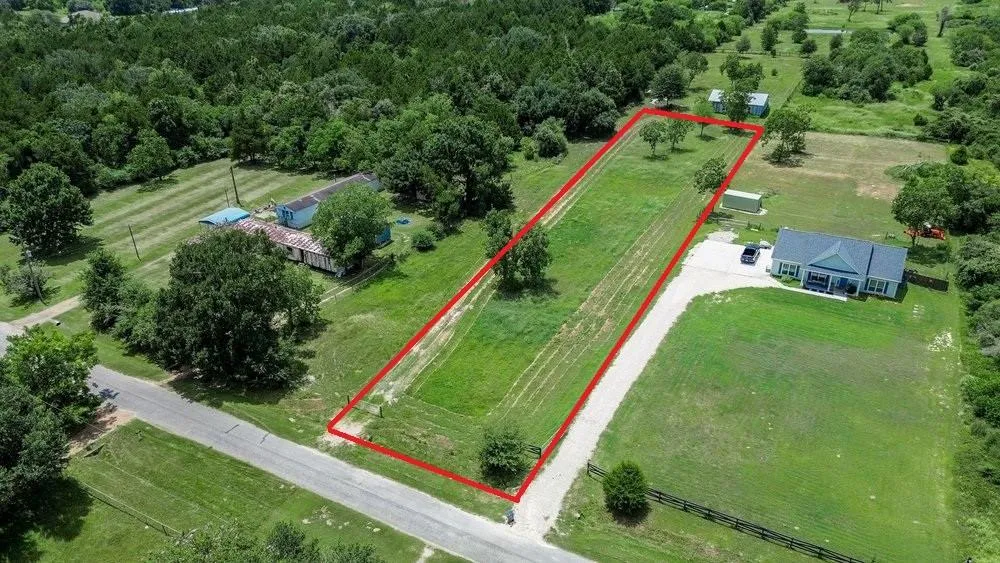 3853 College Street Sealy, TX 77474