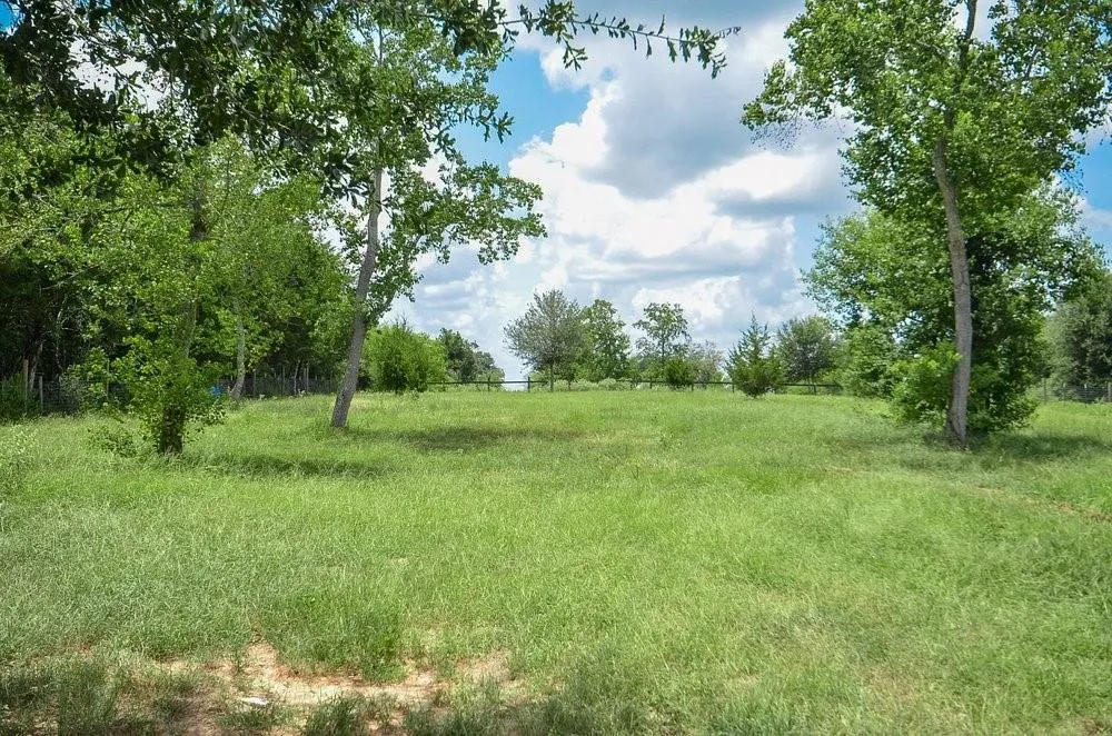 3853 College Street Sealy, TX 77474