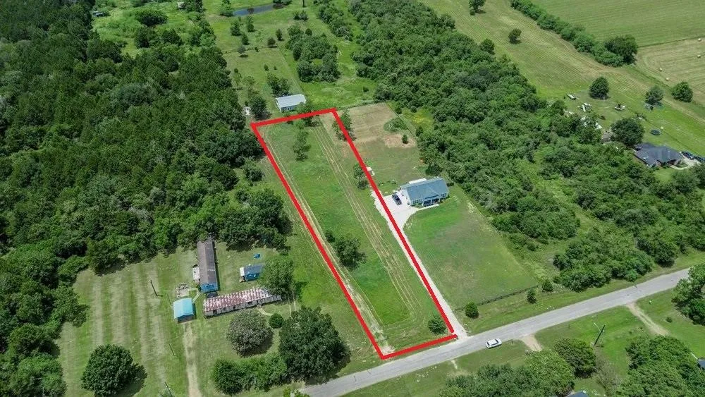 3853 College Street Sealy, TX 77474