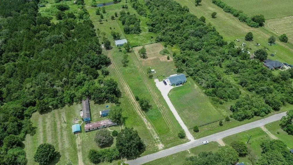 3853 College Street Sealy, TX 77474
