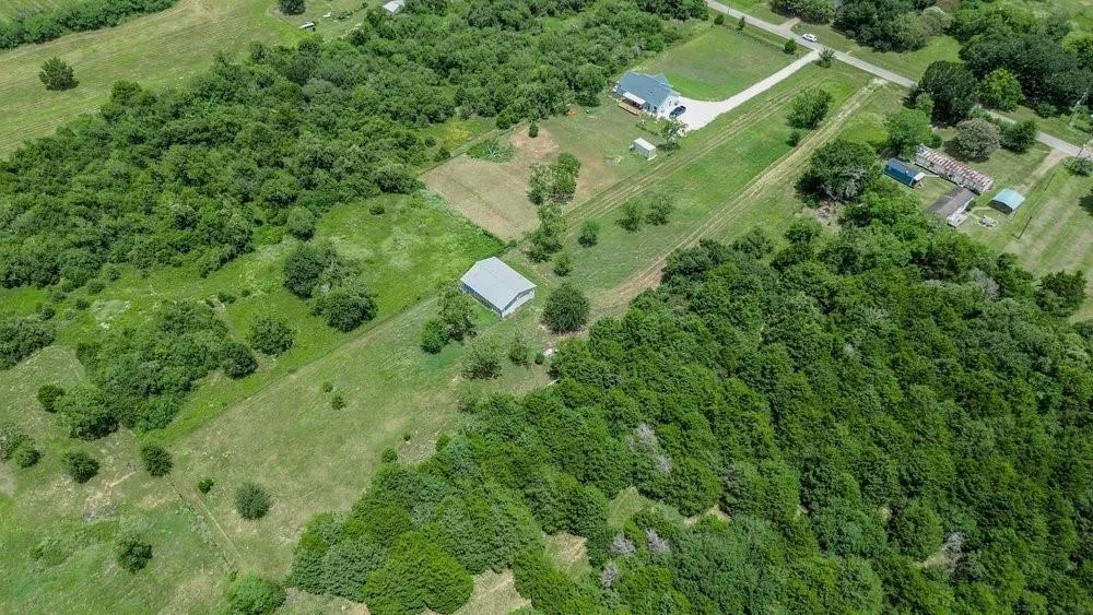 3853 College Street Sealy, TX 77474