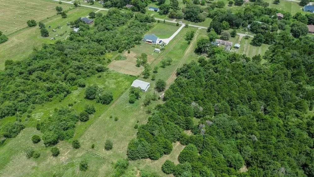 3853 College Street Sealy, TX 77474
