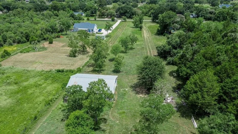 3853 College Street Sealy, TX 77474
