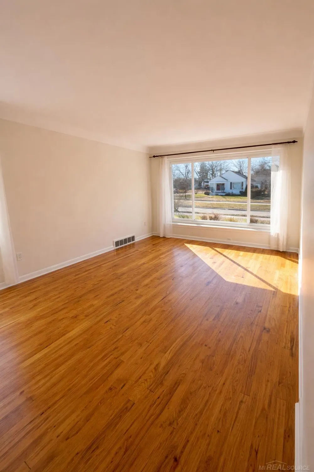 2034 Mortenson Boulevard Berkley City, MI 48072