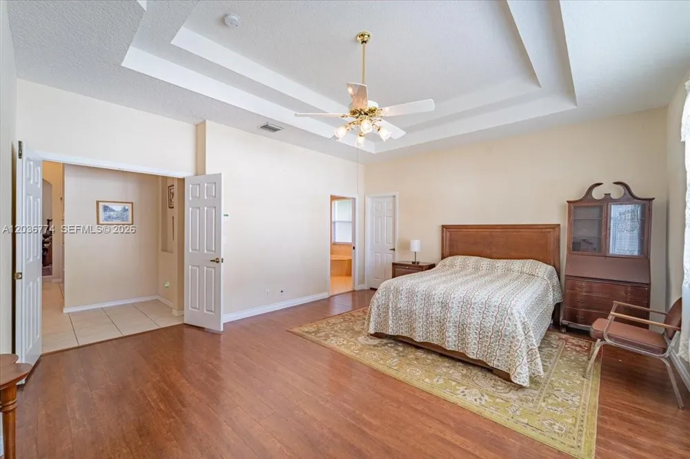 5932 NW 56th Cir Coral Springs, FL 33067