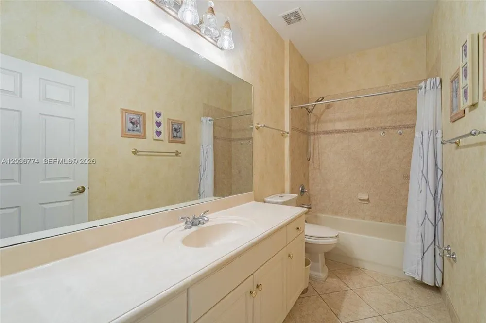 5932 NW 56th Cir Coral Springs, FL 33067