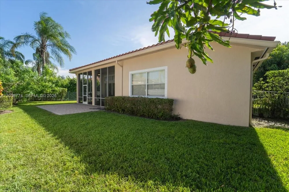 5932 NW 56th Cir Coral Springs, FL 33067