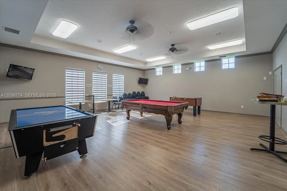 5932 NW 56th Cir Coral Springs, FL 33067