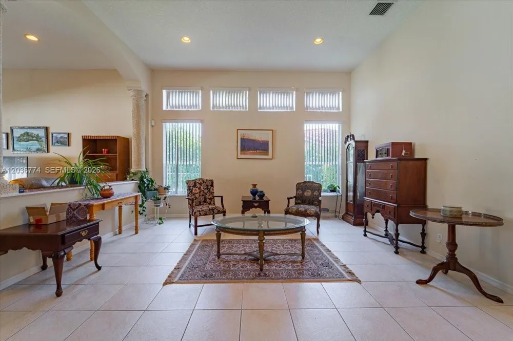 5932 NW 56th Cir Coral Springs, FL 33067