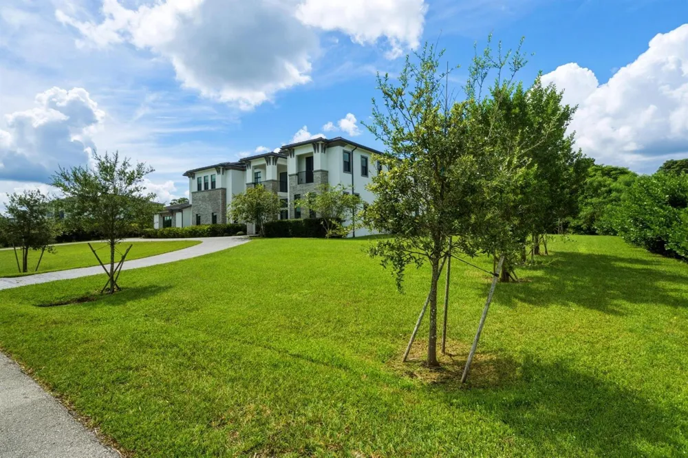 17130 Magnolia Estates Drive Southwest Ranches, FL 33331