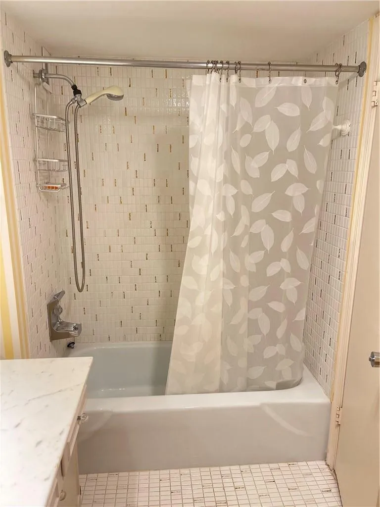5200 Ocean Boulevard #506 Lauderdale By The Sea, FL 33308