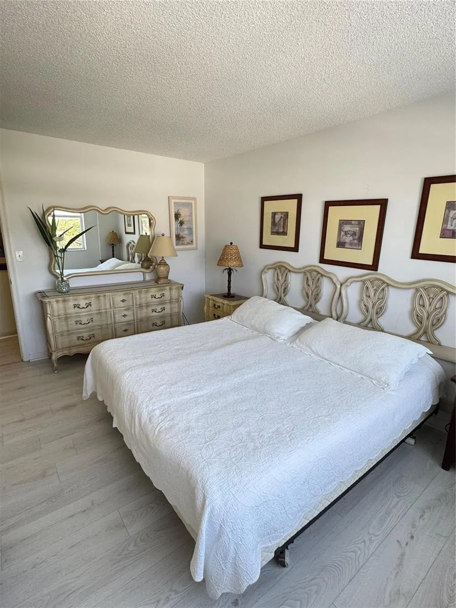 5200 Ocean Boulevard #506 Lauderdale By The Sea, FL 33308