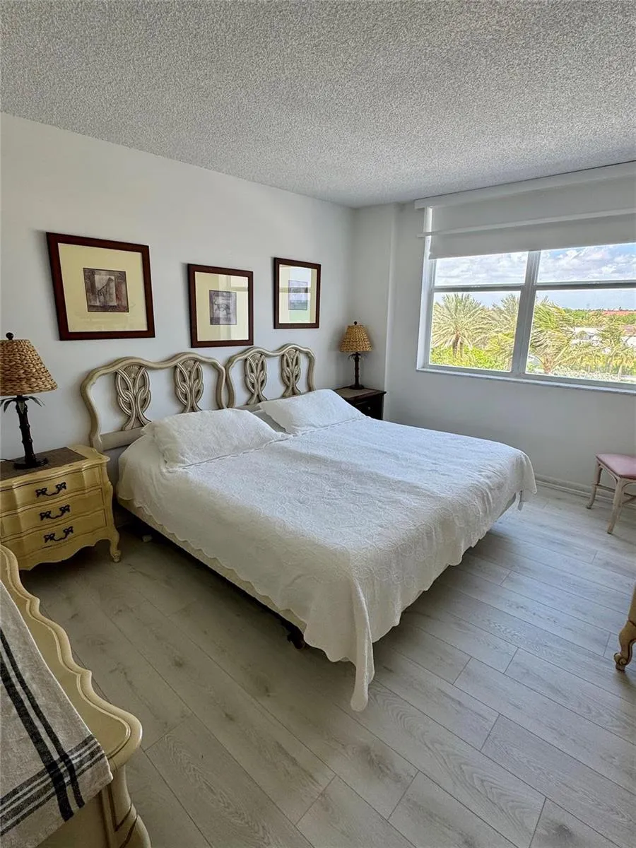 5200 Ocean Boulevard #506 Lauderdale By The Sea, FL 33308