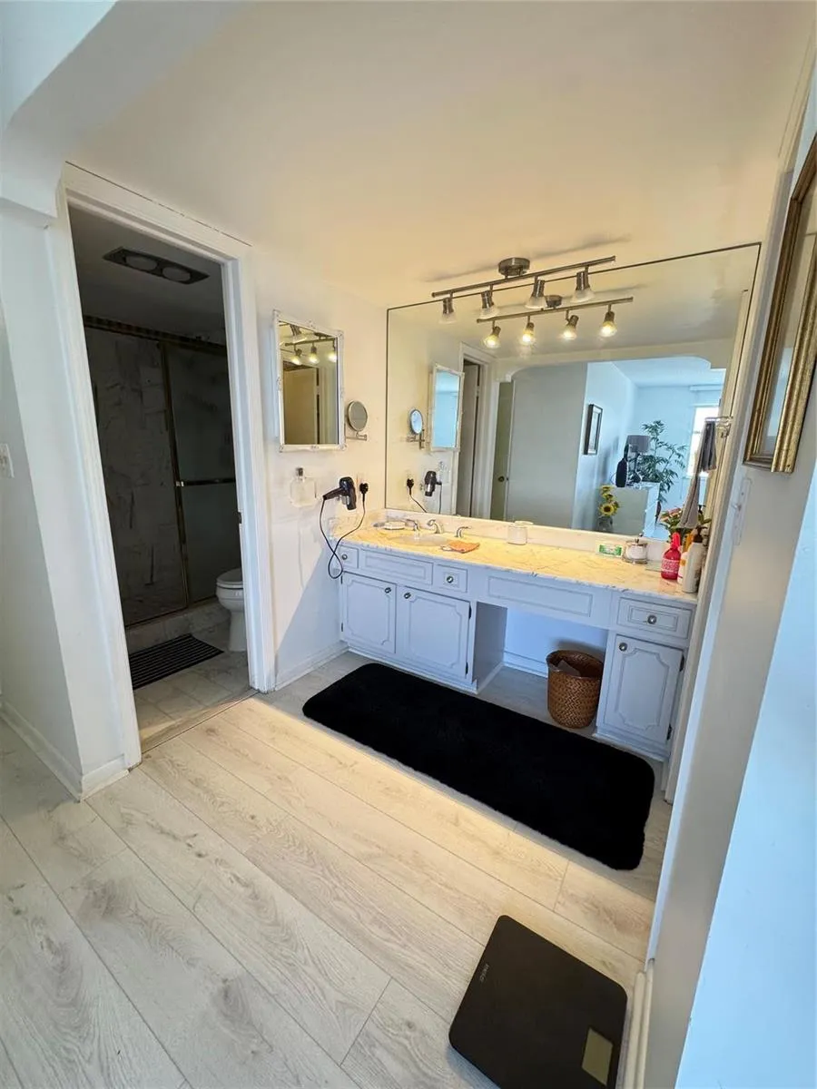5200 Ocean Boulevard #506 Lauderdale By The Sea, FL 33308