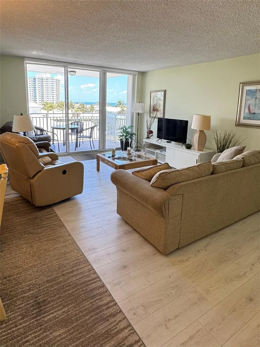 5200 Ocean Boulevard #506 Lauderdale By The Sea, FL 33308