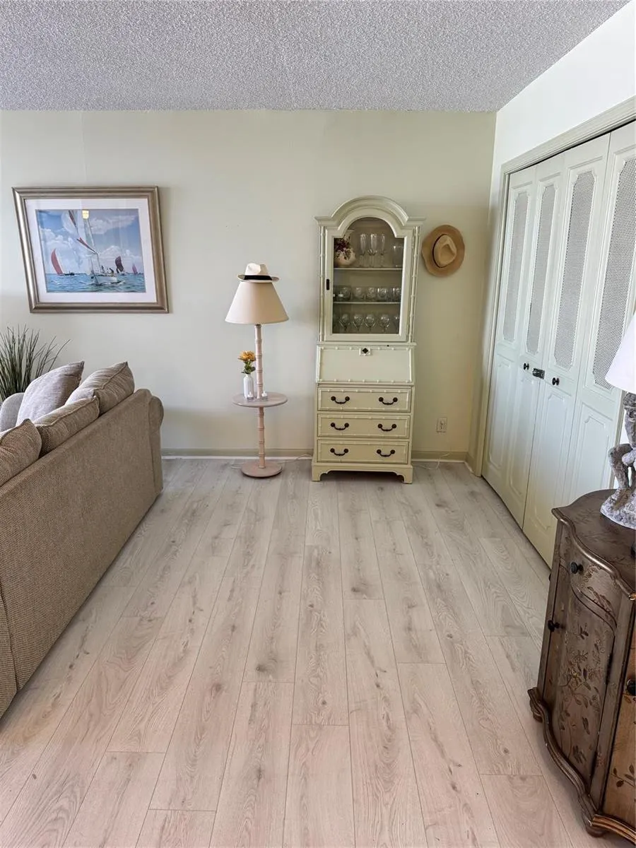 5200 Ocean Boulevard #506 Lauderdale By The Sea, FL 33308