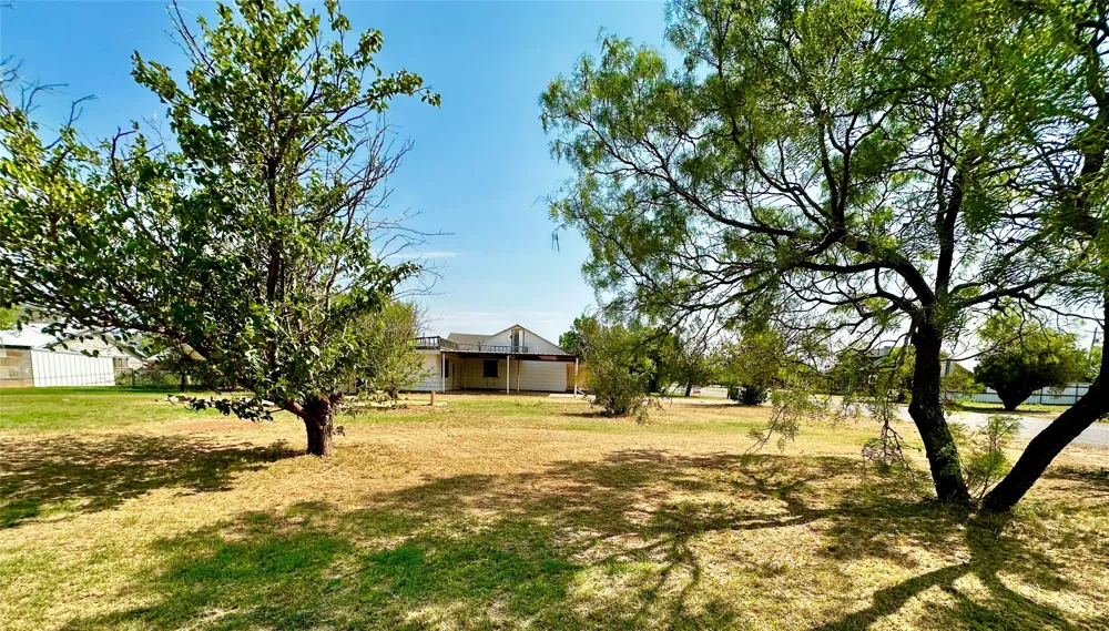 1117 S Washington Aspermont, TX 79502