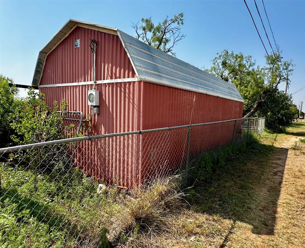 1117 S Washington Aspermont, TX 79502