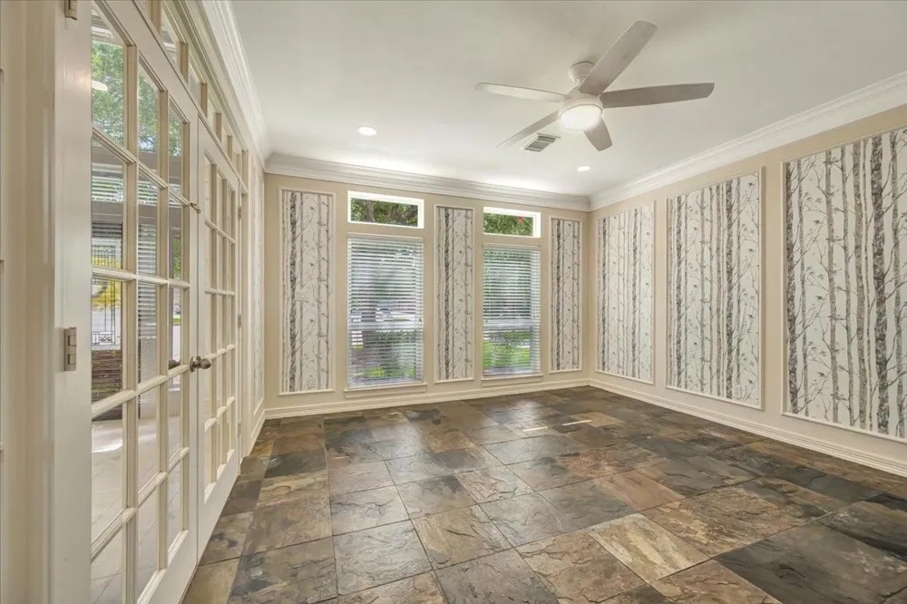 16827 Whitewater Falls Court Pasadena, TX 77059