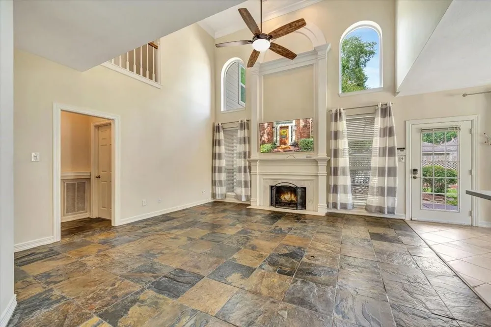 16827 Whitewater Falls Court Pasadena, TX 77059