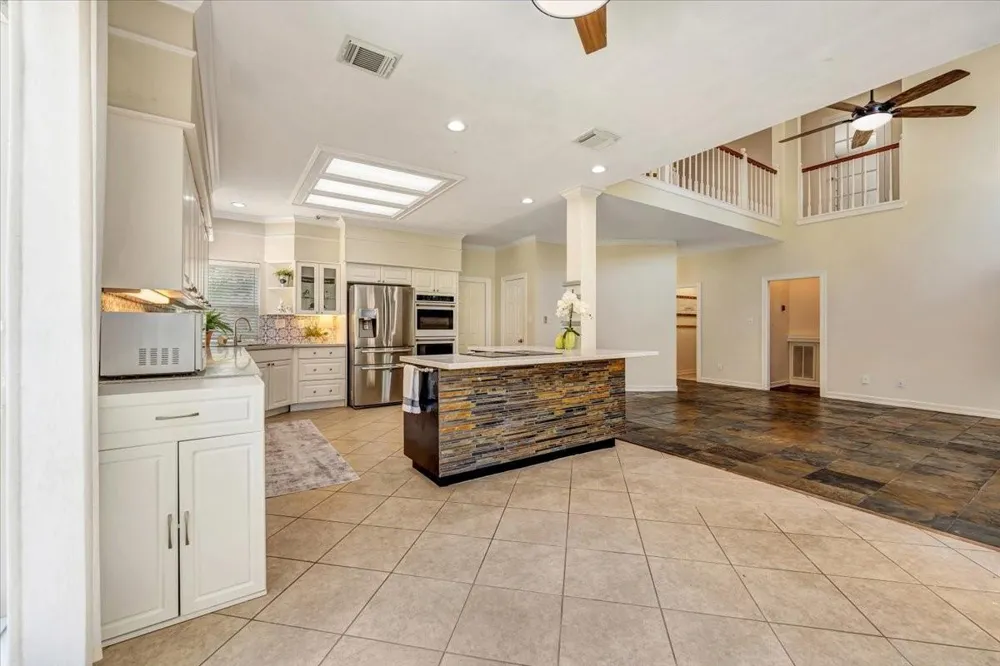 16827 Whitewater Falls Court Pasadena, TX 77059