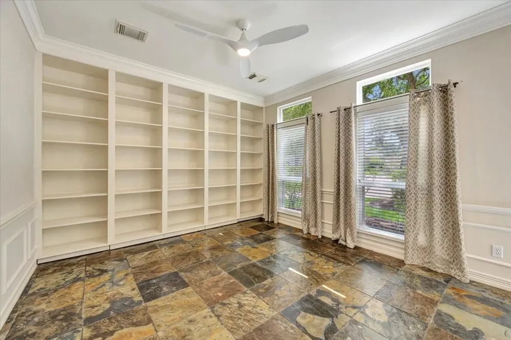 16827 Whitewater Falls Court Pasadena, TX 77059