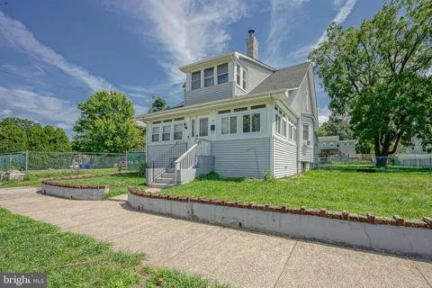 15 S WALNUT AVENUE