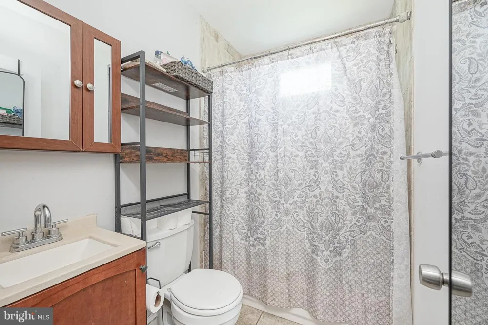 15 S WALNUT AVENUE Maple Shade, NJ 08052