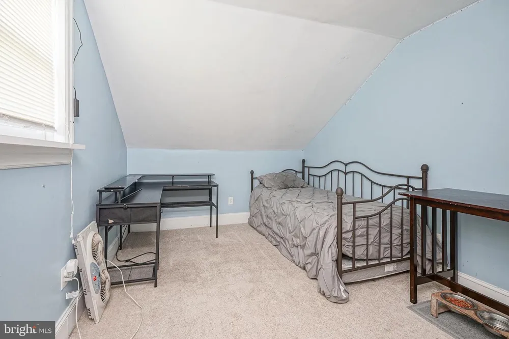 15 S WALNUT AVENUE Maple Shade, NJ 08052