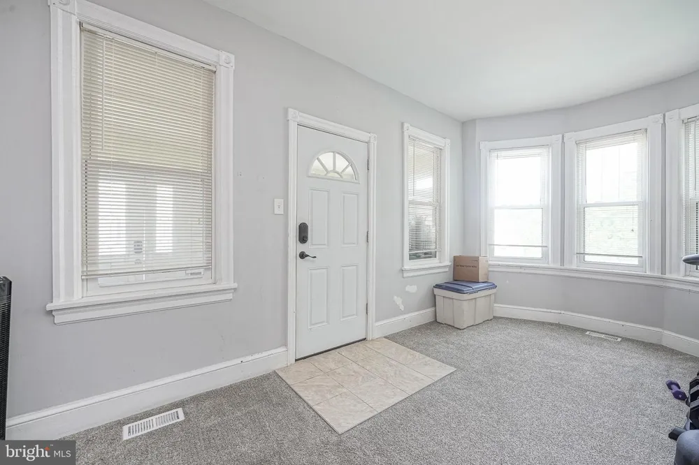 15 S WALNUT AVENUE Maple Shade, NJ 08052