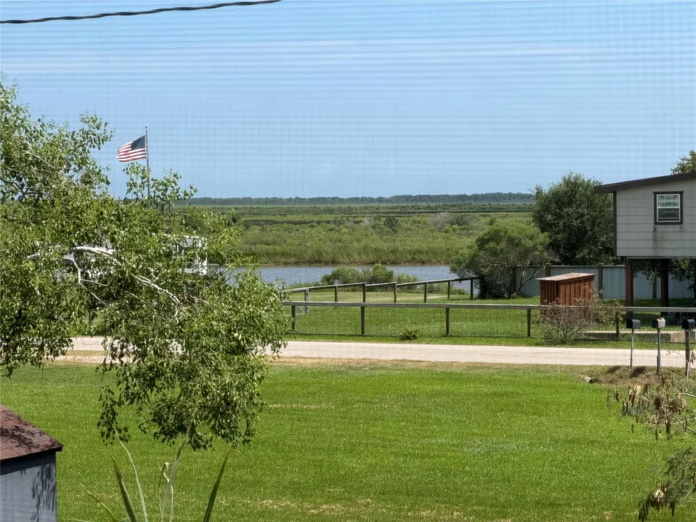 4522 County Road 459c Freeport, TX 77541