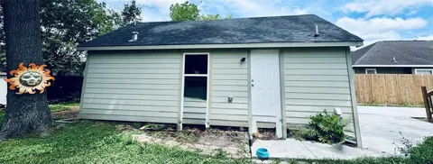 1828 Forest Hill