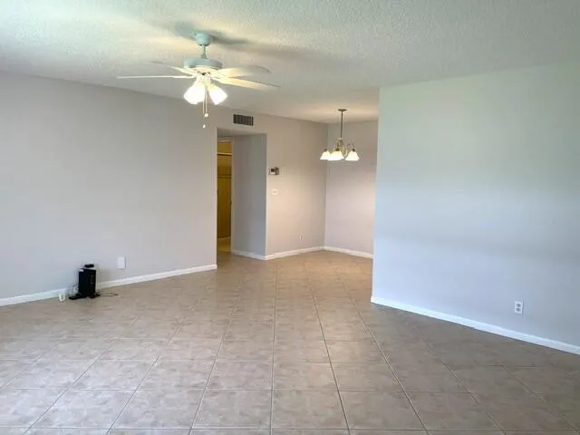 1202 S DRIVE CIRCLE #A Delray Beach, FL 33445