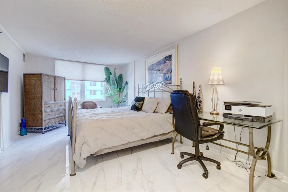 3221 S Ocean Boulevard #505 Highland Beach, FL 33487