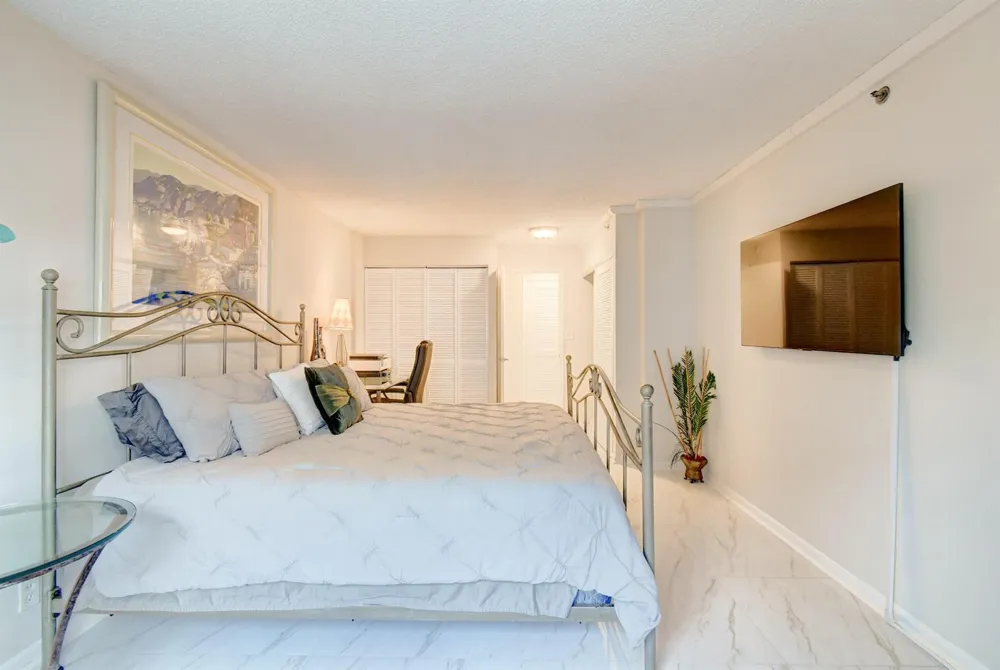 3221 S Ocean Boulevard #505 Highland Beach, FL 33487
