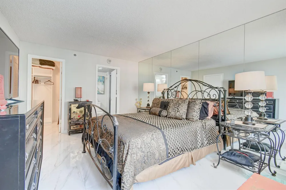 3221 S Ocean Boulevard #505 Highland Beach, FL 33487
