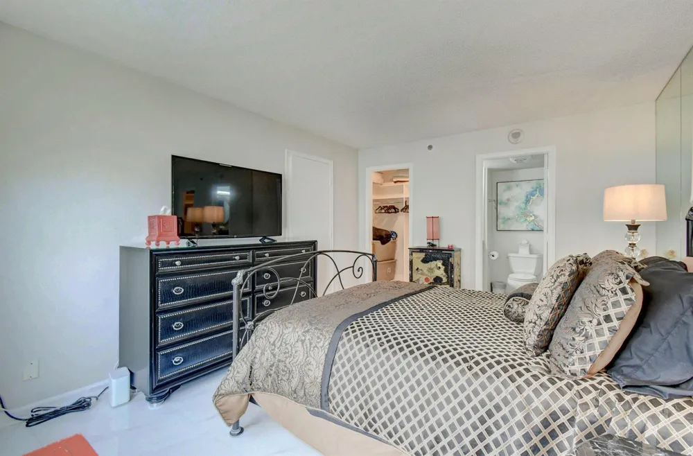 3221 S Ocean Boulevard #505 Highland Beach, FL 33487