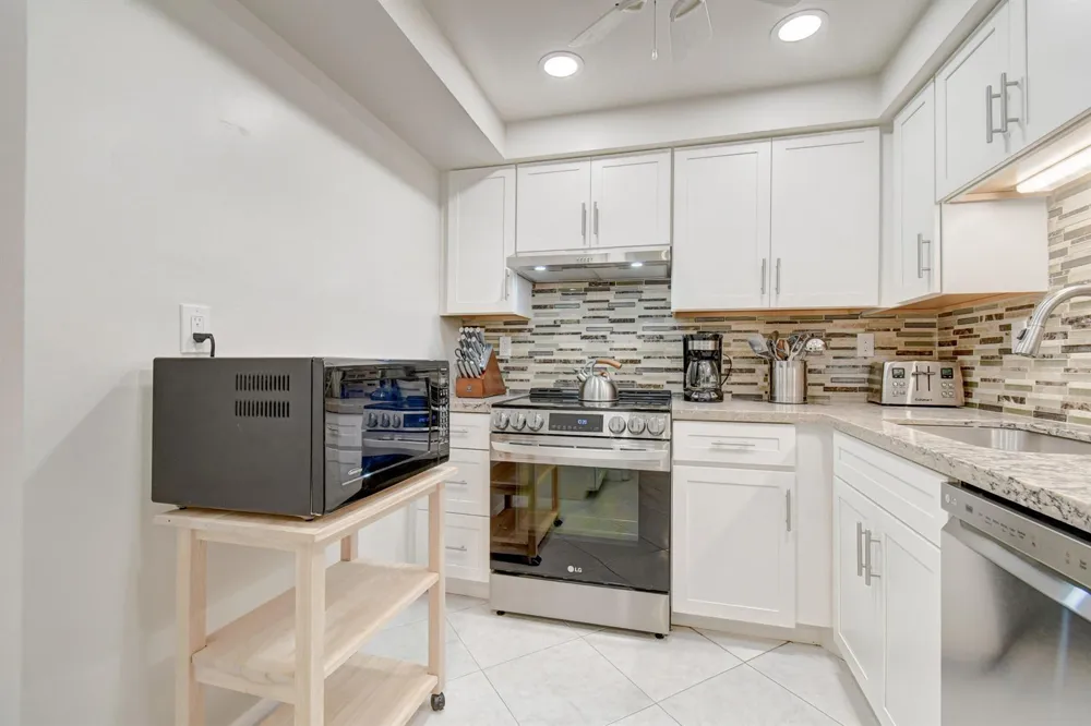 3221 S Ocean Boulevard #505 Highland Beach, FL 33487